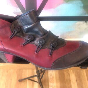 Steampunk style booties in new condition
